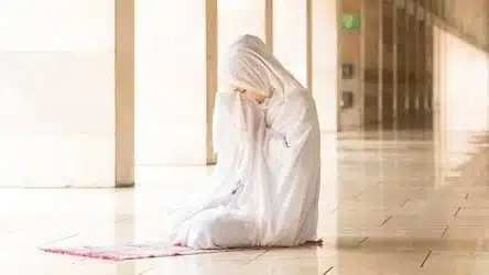 Berikut Tata Cara Mengqodho Sholat Fardhu, Sesuai Hadits