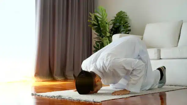Bagaimana Cara Sujud Syukur