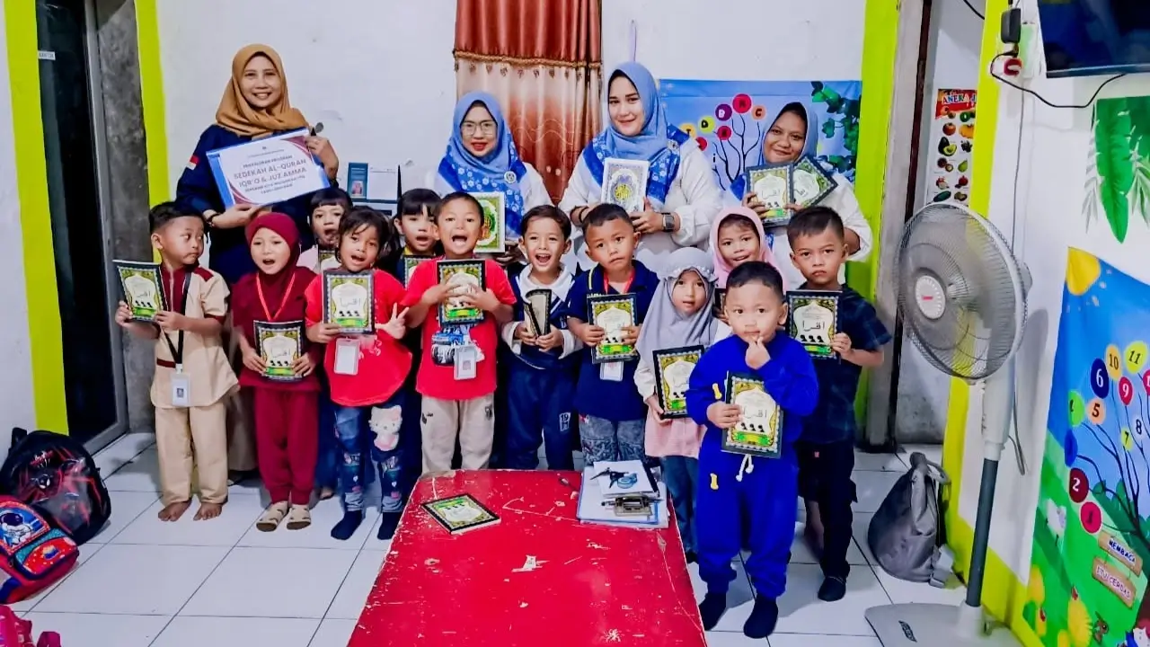 IMG20250716WA0001 Yayasan Lazuardi Indonesia Kegiatan Sedekah Al Qur'an, Iqro, dan Juz 'Amma