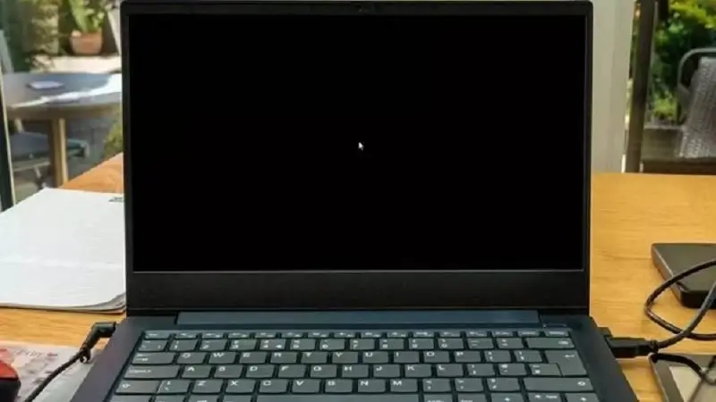 layar laptop blank hitam